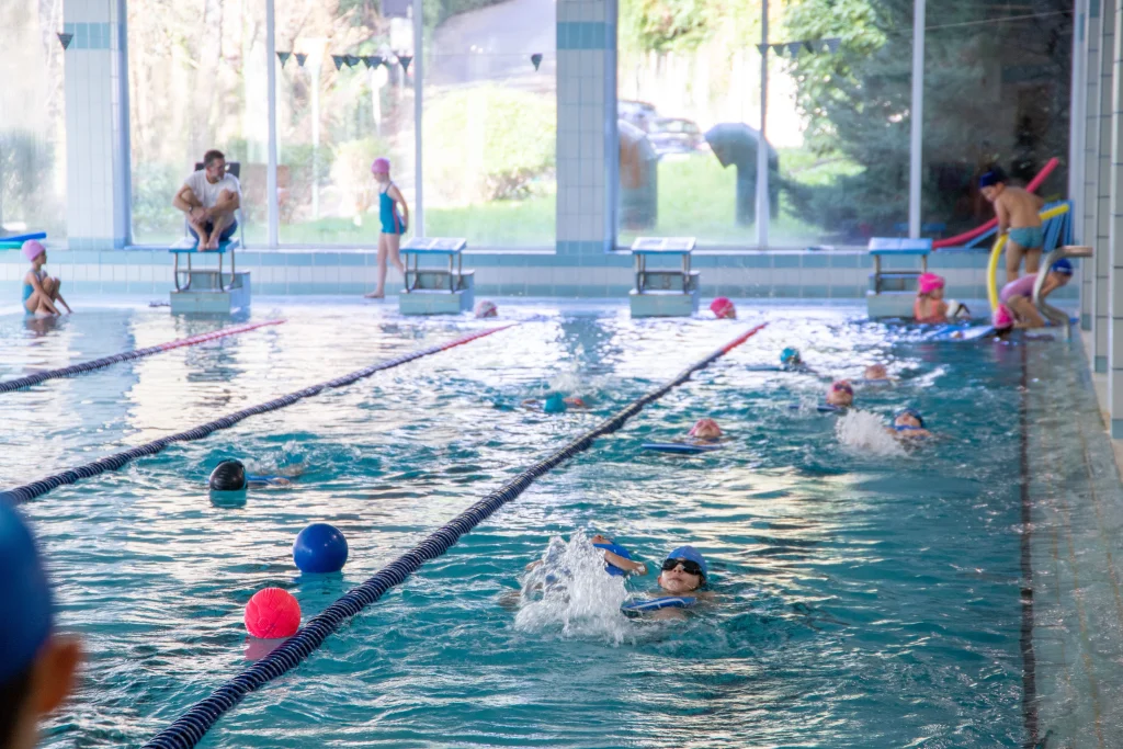 piscina - Comunicacion Peleteiro