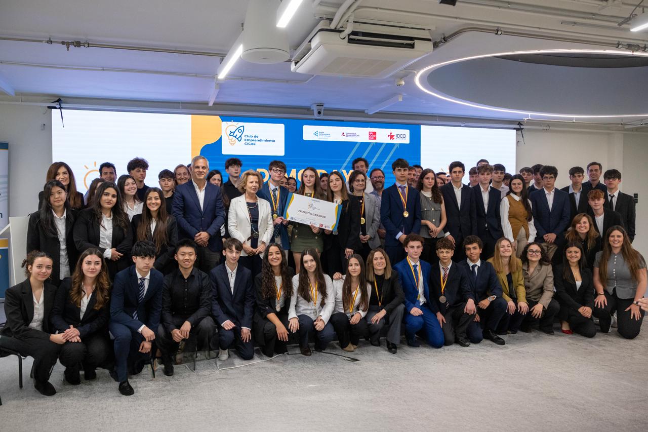 Foto grupal - I Club de emprendimiento