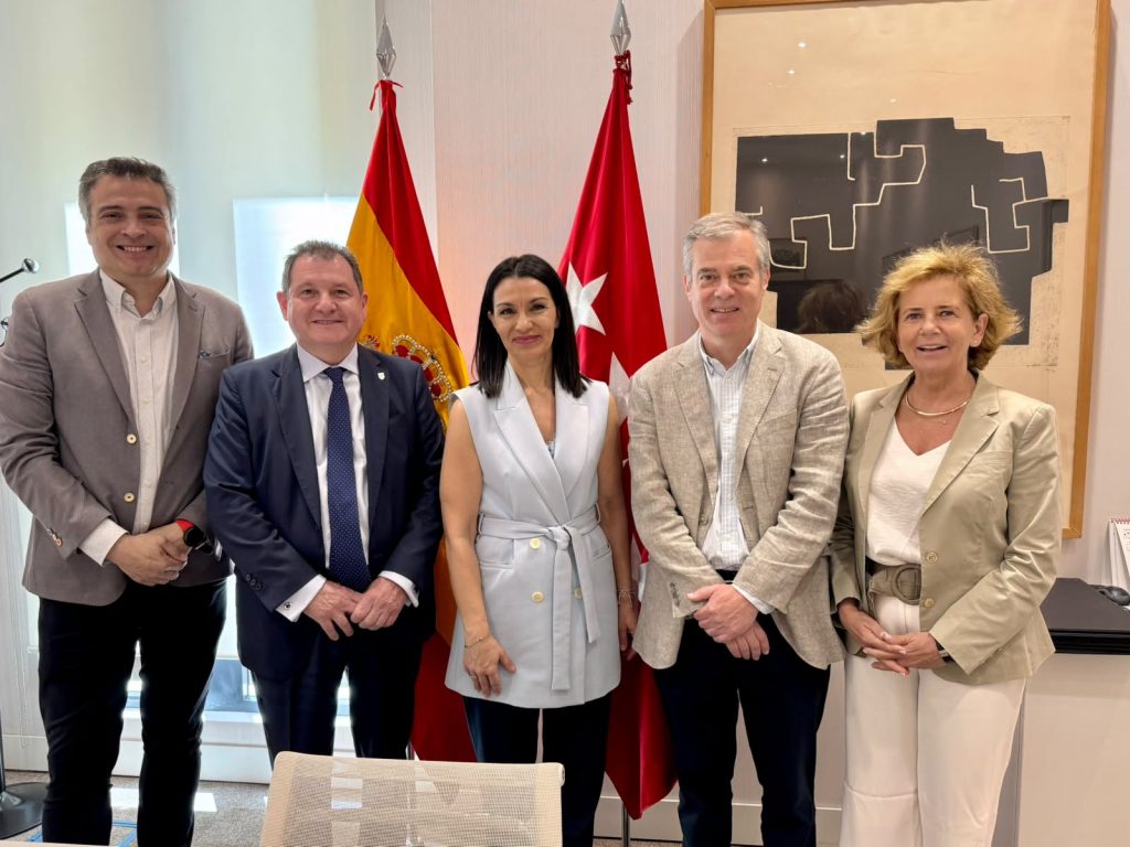 Reunión Consejera de Educación Madrid, Mercedes Zarzalejo con CICAE